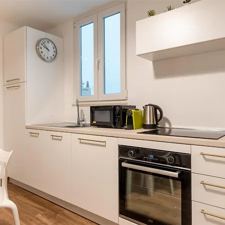 Apartamento Moderno A Near Policlinico