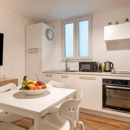 Moderno A Near Policlinico Apartamento Bari
