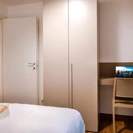 Moderno A Near Policlinico Апартаменты Бари