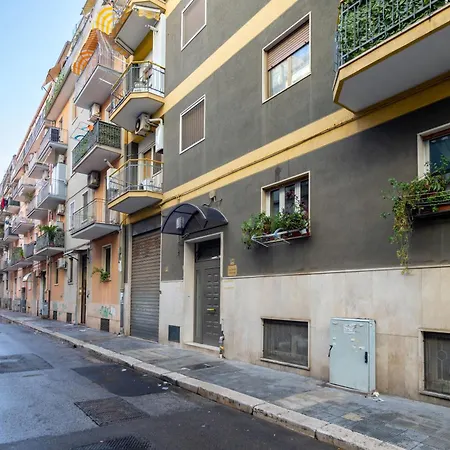 Moderno A Near Policlinico * Bari
